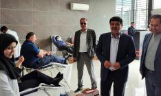 کارکنان بانک پارسیان با اهدای خون، جلو ه هایی از نوع‌دوستی را به نمایش گذاشتند 